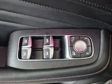 MG HS Luxury Pano 360 LED Navi Carplay