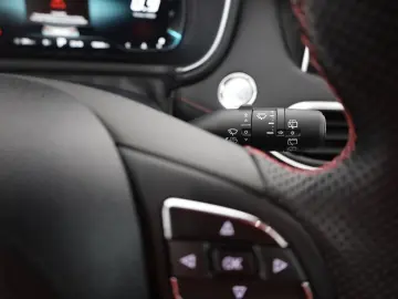 MG HS 1.5 T-GDI Luxury Aut. LED ACC Navi 360  Pano