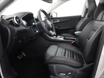 MG HS 1.5 T-GDI Luxury Aut. LED ACC Navi 360  Pano