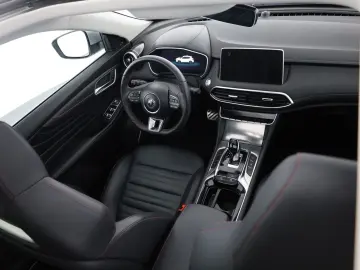 MG HS 1.5 T-GDI Luxury Aut. LED ACC Navi 360  Pano