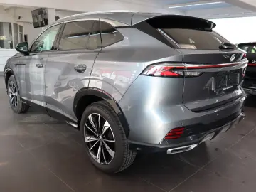 MG HS 1.5 AT Luxury MY25 360  ACC LED Leder SOFORT