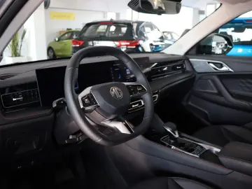 MG HS 1.5 AT Luxury MY25 360  ACC LED Leder SOFORT