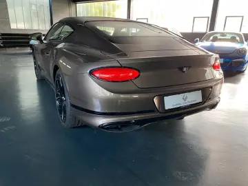 BENTLEY Continental GT 6.0 W12 Mulliner