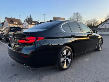 BMW 520 d Aut. AHK LEDER LED NAVI KAMERA ALU