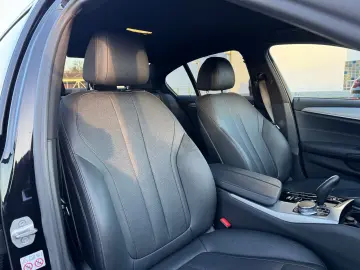 BMW 520 d Aut. AHK LEDER LED NAVI KAMERA ALU