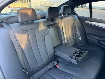 BMW 520 d Aut. AHK LEDER LED NAVI KAMERA ALU