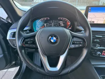 BMW 520 d Aut. AHK LEDER LED NAVI KAMERA ALU