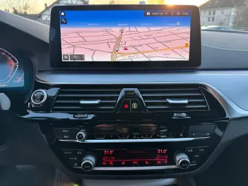 BMW 520 d Aut. AHK LEDER LED NAVI KAMERA ALU