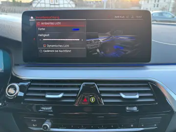 BMW 520 d Aut. AHK LEDER LED NAVI KAMERA ALU