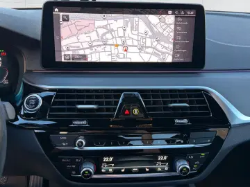 BMW 520D Rückfahrkam. Tempomat Carplay NAVI LED SHZ