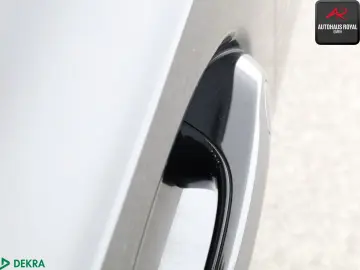 BMW 330 i M SPORT LASER KEYLESS KAMERA MEMORY HIFI