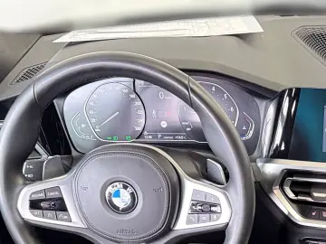 BMW 330iLimousine M Sport Lase Navi Leder DAB PDC