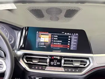 BMW 330iLimousine M Sport Lase Navi Leder DAB PDC