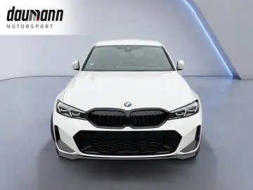 BMW 330i Limousine MSport LED Curved Hifi RFK Ambien