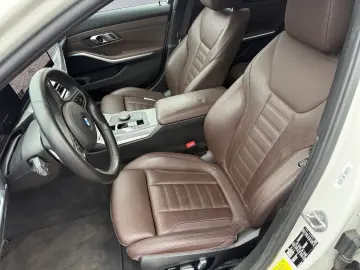 BMW 330i Limousine MSport LED Curved Hifi RFK Ambien