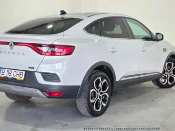 RENAULT ARKANA 1.6 E-Tech 145 techno