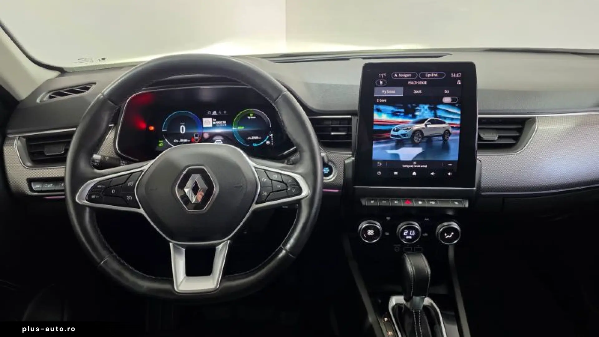 RENAULT ARKANA 1.6 E-Tech 145 techno