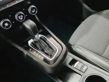 RENAULT ARKANA 1.6 E-Tech 145 techno