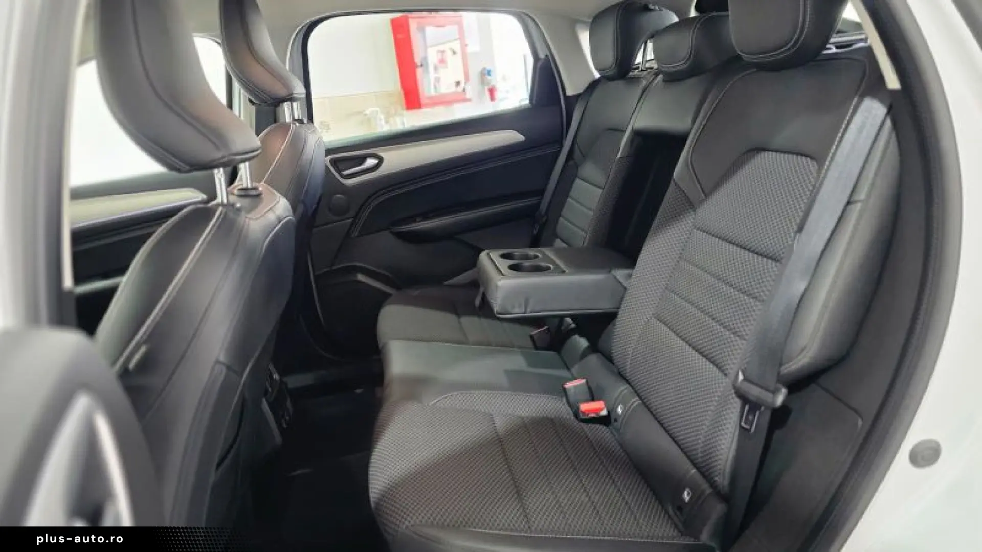 RENAULT ARKANA 1.6 E-Tech 145 techno