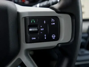 Land Rover Defender 110 XS Edition