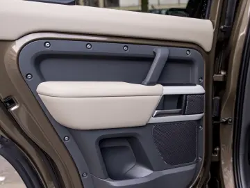 Land Rover Defender 110 XS Edition