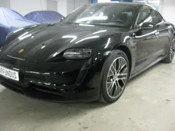 PORSCHE Taycan schw schw  per.batt 20  kamera