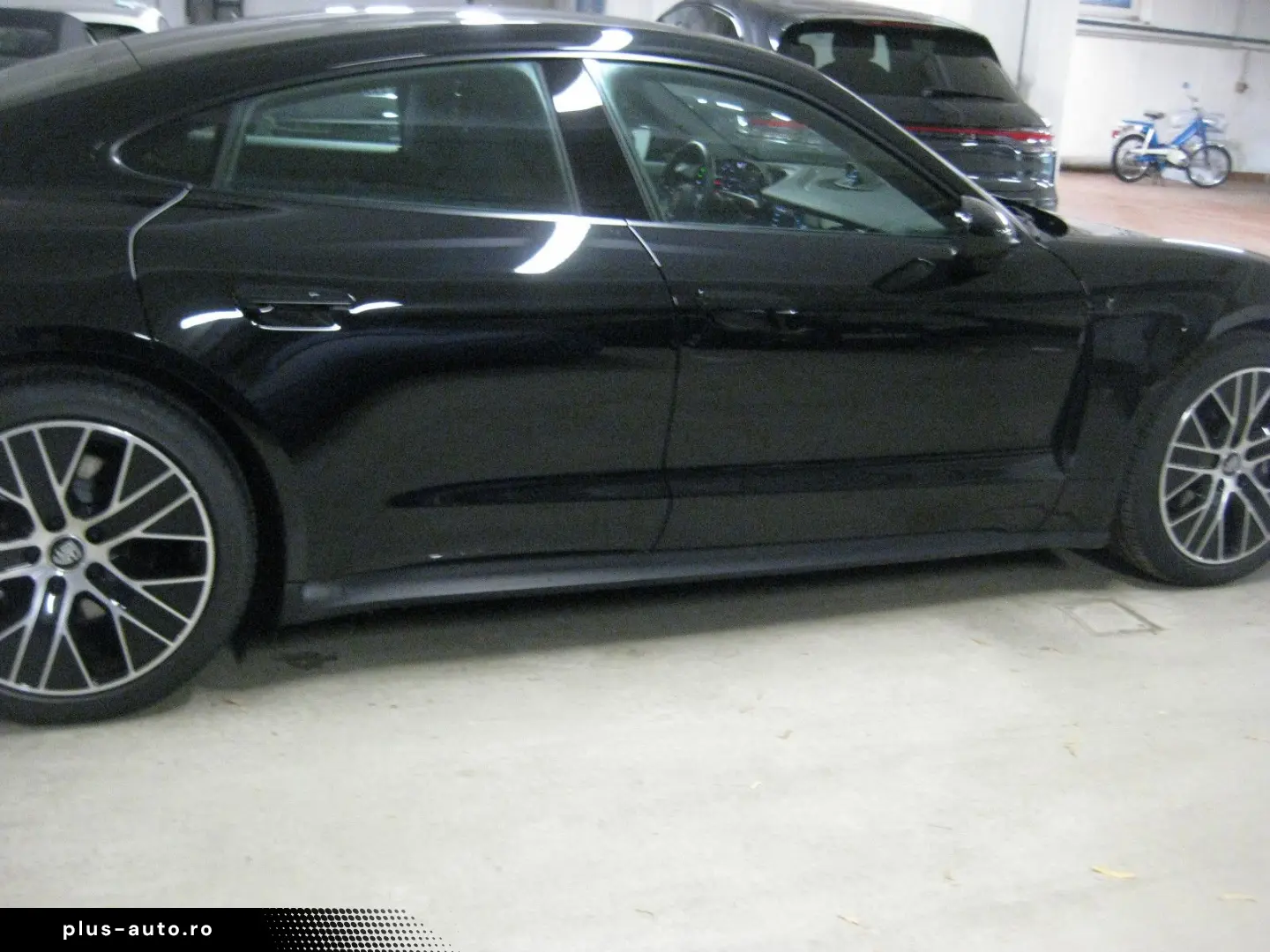 PORSCHE Taycan schw schw  per.batt 20  kamera