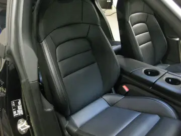 PORSCHE Taycan schw schw  per.batt 20  kamera