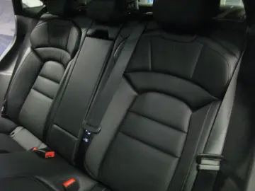 PORSCHE Taycan schw schw  per.batt 20  kamera