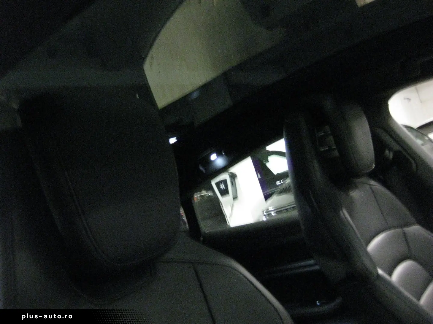 PORSCHE Taycan schw schw  per.batt 20  kamera