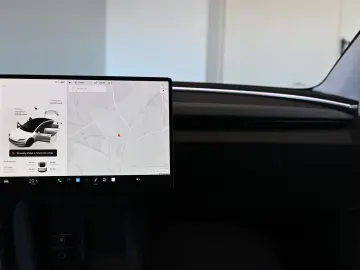 TESLA Model 3 Long Range Dual AWD AHK ACC Pano