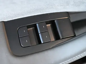 TESLA Model 3 Long Range Dual AWD AHK ACC Pano