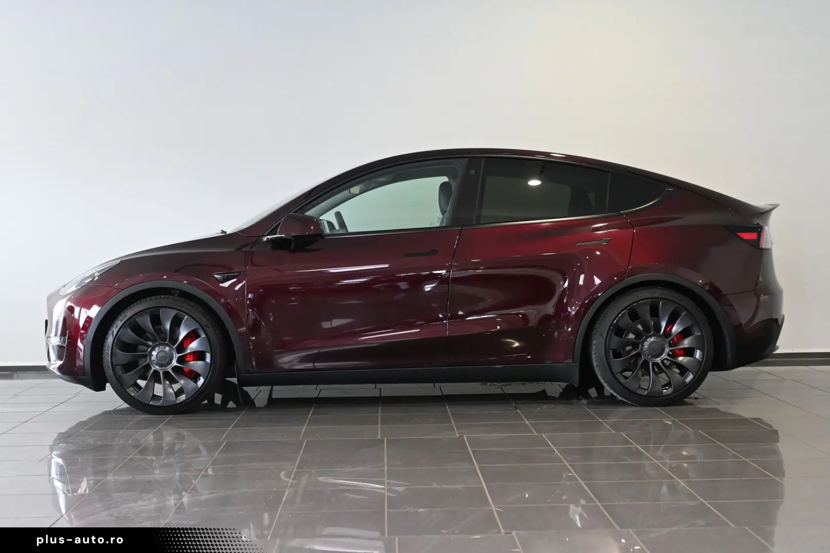 TESLA Model Y Performance Long Range Dual AWD