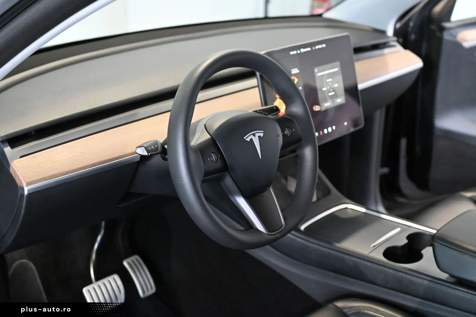 TESLA Model Y Performance Long Range Dual AWD
