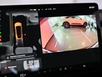 TESLA Model Y Performance Long Range Dual AWD