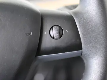 TESLA Model Y Performance Long Range Dual AWD