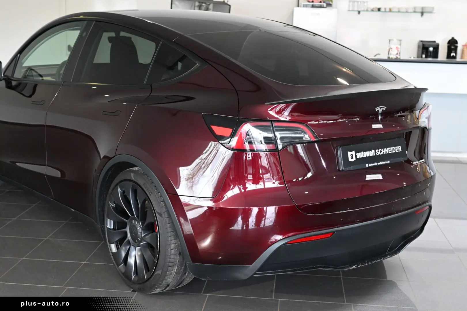 TESLA Model Y Performance Long Range Dual AWD