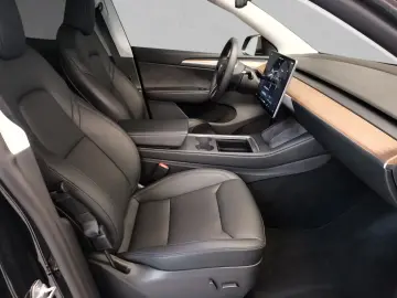 TESLA Model Y Long Range Dual Motor AWD