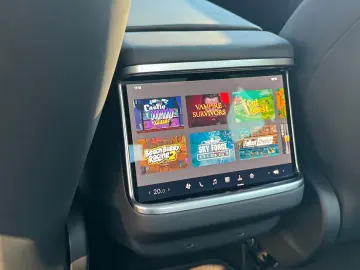 TESLA MODEL S MAXIMAL RANGE   Palladium   MATRIX   HW4