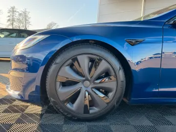 TESLA MODEL S MAXIMAL RANGE   Palladium   MATRIX   HW4