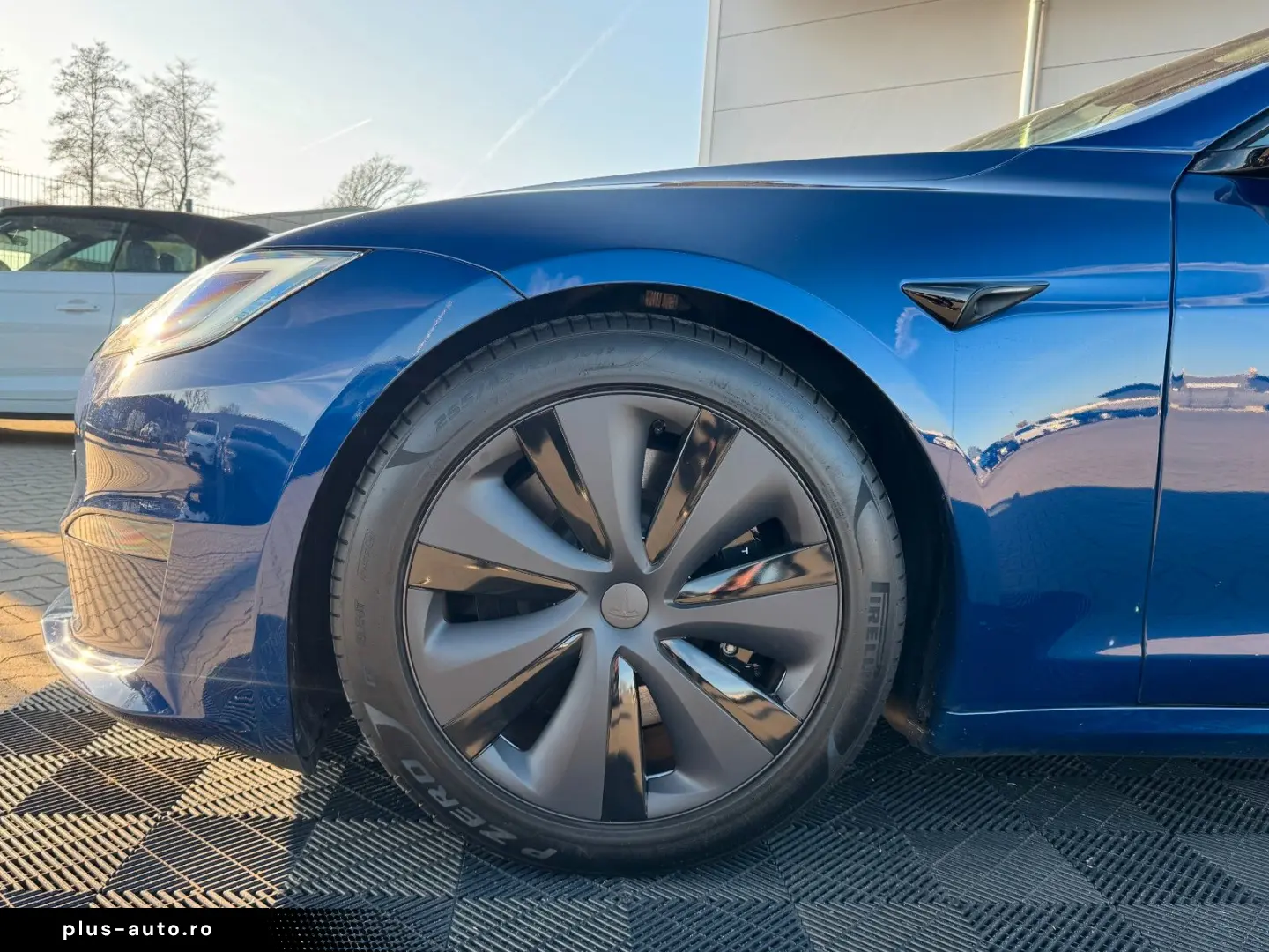 TESLA MODEL S MAXIMAL RANGE   Palladium   MATRIX   HW4