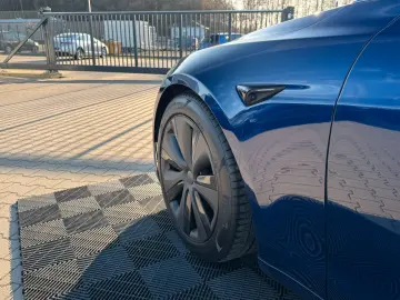 TESLA MODEL S MAXIMAL RANGE   Palladium   MATRIX   HW4