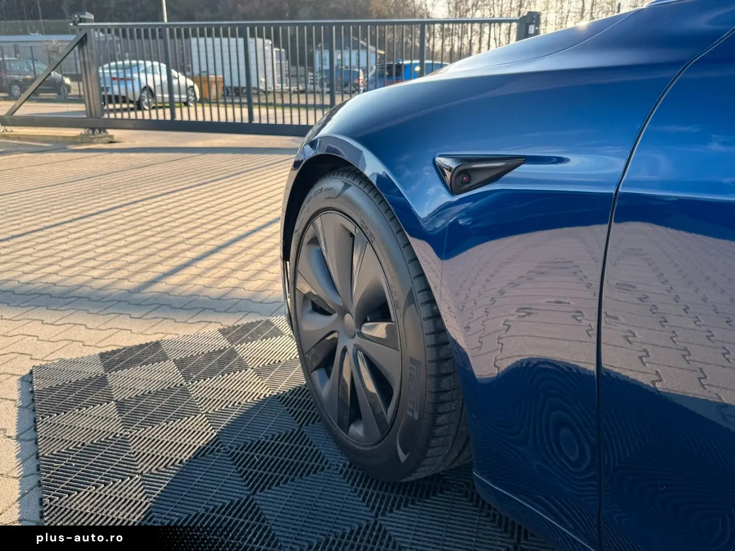 TESLA MODEL S MAXIMAL RANGE   Palladium   MATRIX   HW4