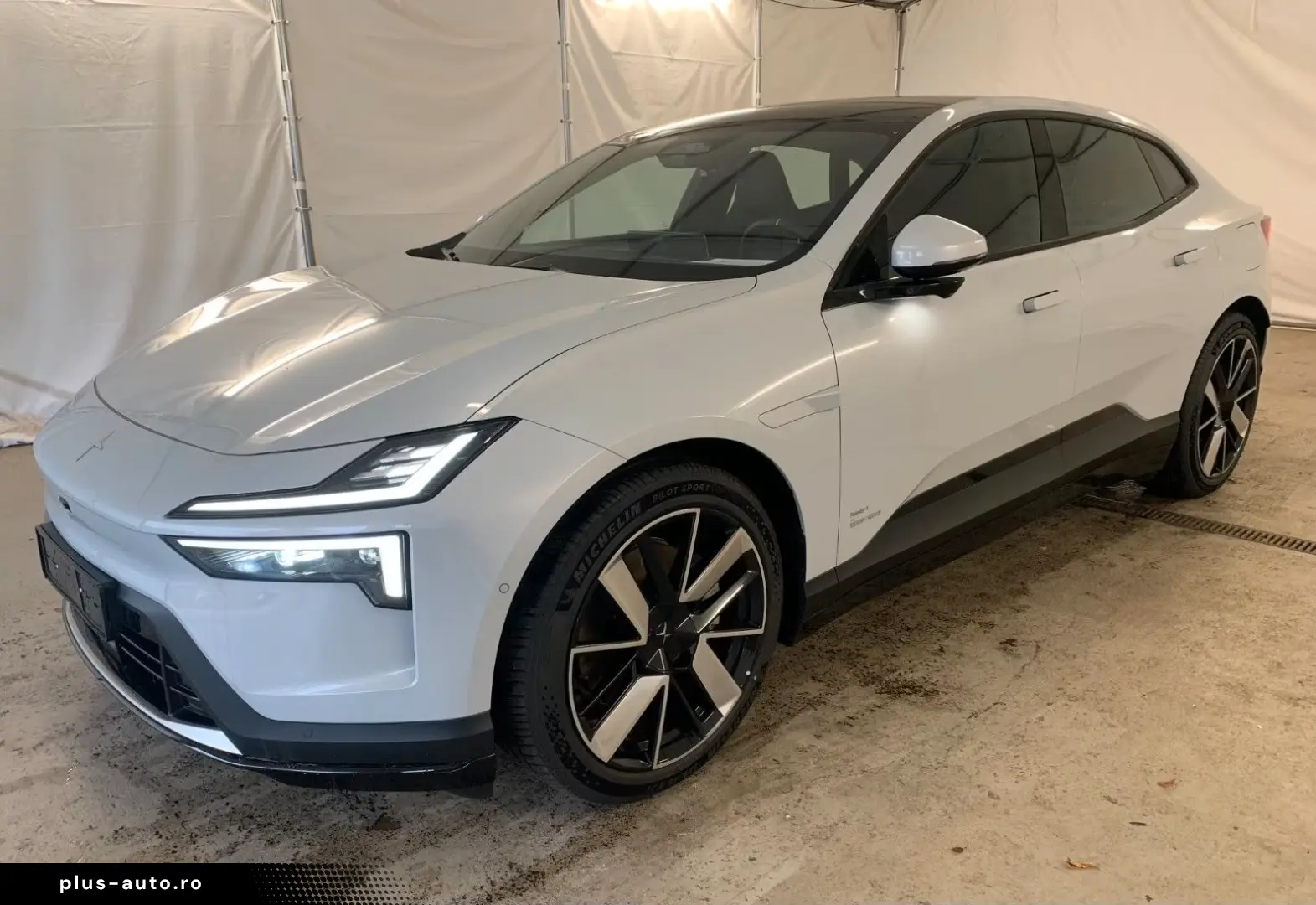 Polestar 4 Long Range Dual Pilot Plus HeadUp