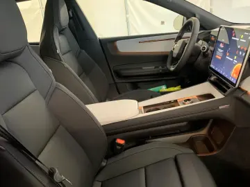 Polestar 4 Long Range Dual Pilot Plus HeadUp