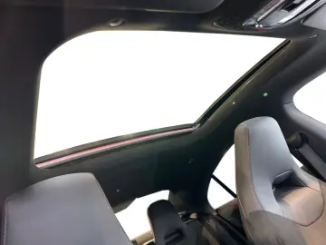 MERCEDES-BENZ CLA 200 Coupe AMG AMG MBUX Night Pano SHD Wide