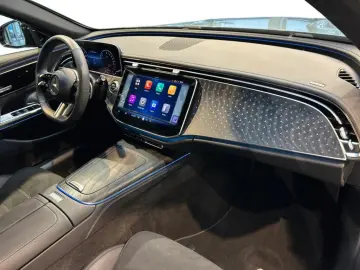 MERCEDES-BENZ E 300 e AMG AMG ILS MBUX Burm Night Fahrassist