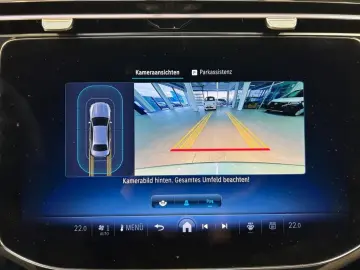 MERCEDES-BENZ E 300 e AMG AMG ILS MBUX Burm Night Fahrassist