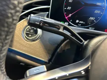 MERCEDES-BENZ E 300 e AMG AMG ILS MBUX Burm Night Fahrassist