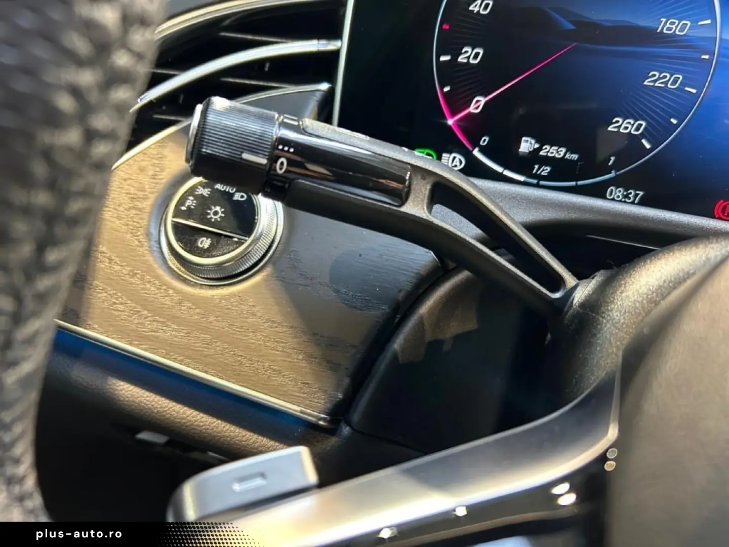 MERCEDES-BENZ E 300 e AMG AMG ILS MBUX Burm Night Fahrassist